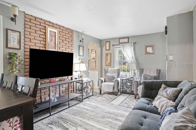 291 1st Street, Newburgh, NY 12550