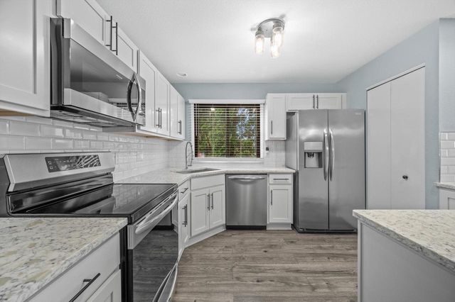 1460 28th COURT, Kenosha, WI 53140