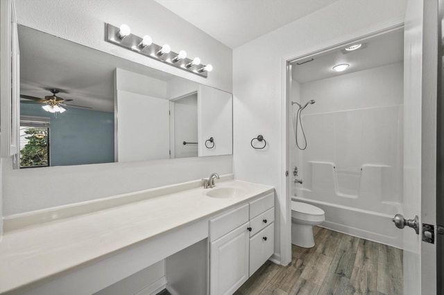 1460 28th COURT, Kenosha, WI 53140