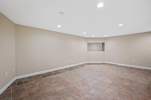 1460 28th COURT, Kenosha, WI 53140