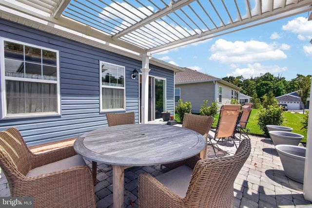 111 LILLY DR, Pottstown, PA 19464