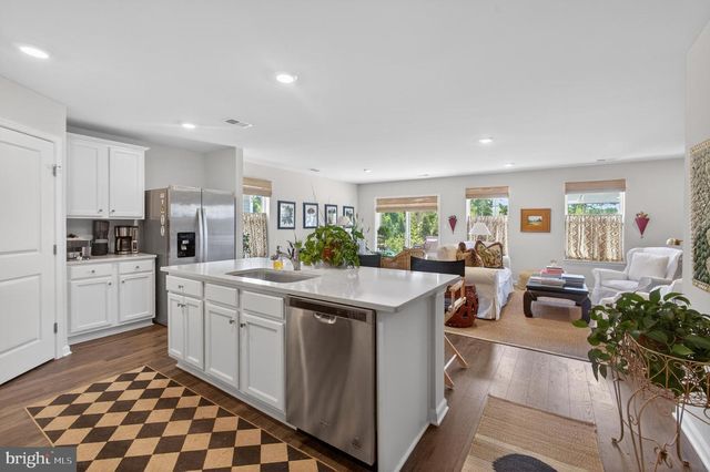 111 LILLY DR, Pottstown, PA 19464