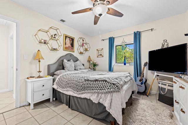 939 Buchanan Street, Hollywood, FL 33019