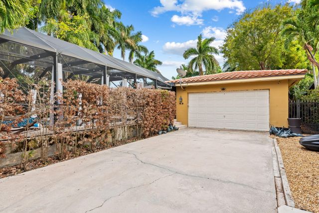 939 Buchanan Street, Hollywood, FL 33019