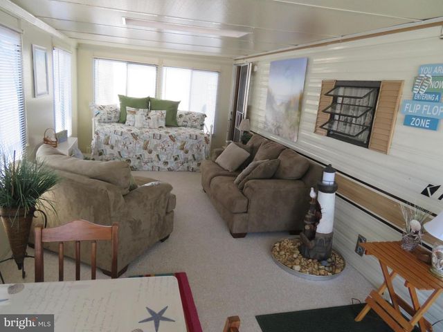 16 DEEP SEA DR, Berlin, MD 21811