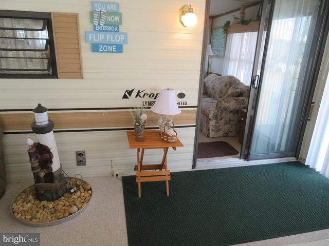 16 DEEP SEA DR, Berlin, MD 21811