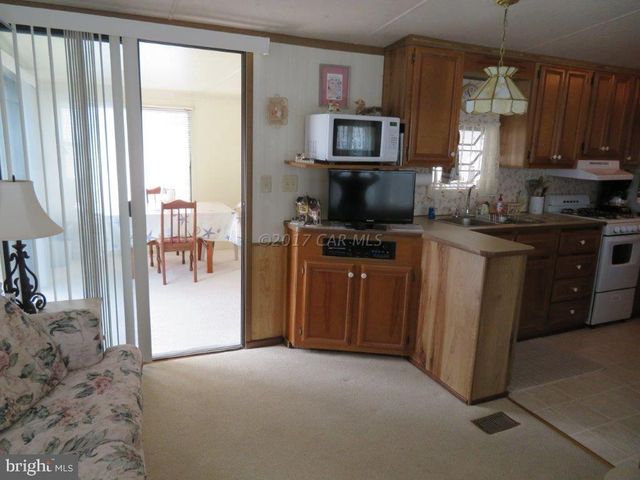 16 DEEP SEA DR, Berlin, MD 21811