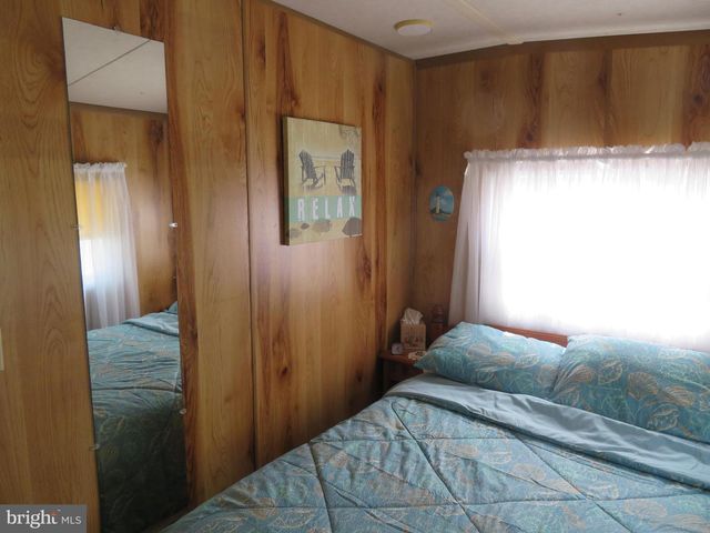 16 DEEP SEA DR, Berlin, MD 21811