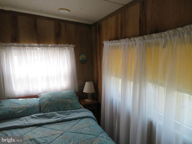 16 DEEP SEA DR, Berlin, MD 21811