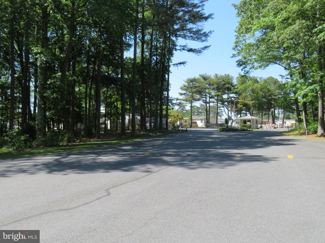 16 DEEP SEA DR, Berlin, MD 21811