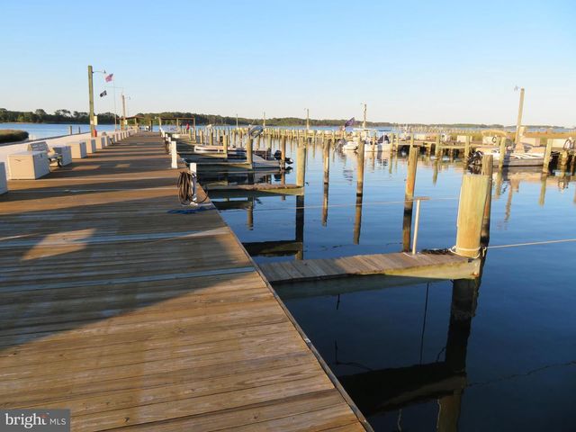16 DEEP SEA DR, Berlin, MD 21811