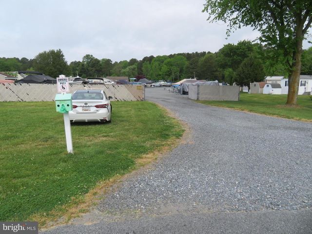 16 DEEP SEA DR, Berlin, MD 21811