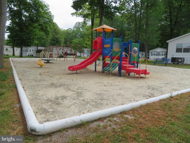 16 DEEP SEA DR, Berlin, MD 21811
