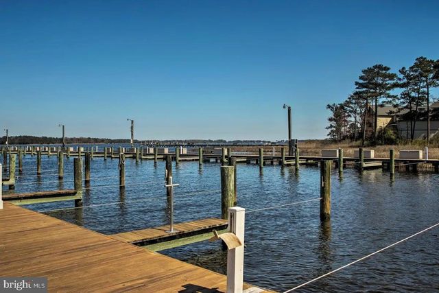 16 DEEP SEA DR, Berlin, MD 21811