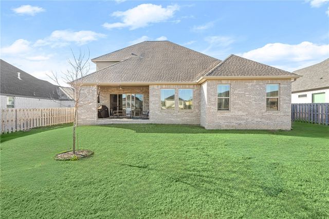 7680 Via Roma Avenue, Springdale, AR 72762