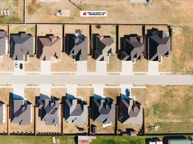 7680 Via Roma Avenue, Springdale, AR 72762