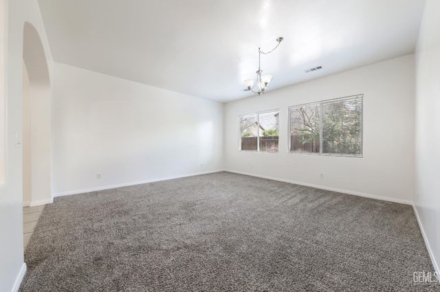 5306 Vista Del Mar Avenue, Bakersfield, CA 93311