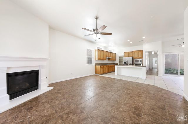 5306 Vista Del Mar Avenue, Bakersfield, CA 93311