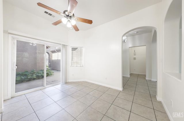 5306 Vista Del Mar Avenue, Bakersfield, CA 93311