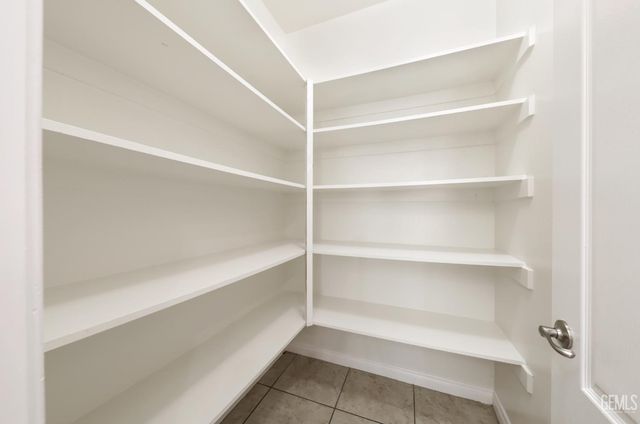 5306 Vista Del Mar Avenue, Bakersfield, CA 93311