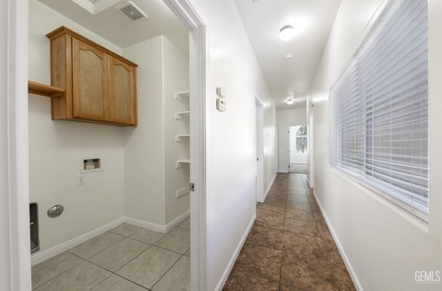 5306 Vista Del Mar Avenue, Bakersfield, CA 93311