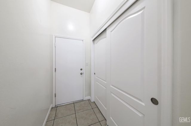 5306 Vista Del Mar Avenue, Bakersfield, CA 93311