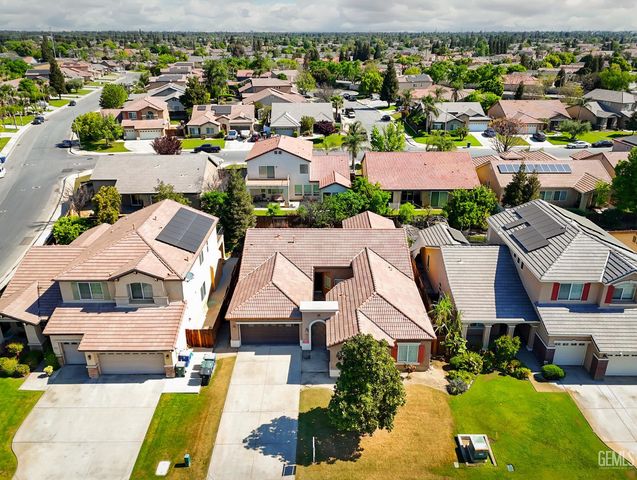 5306 Vista Del Mar Avenue, Bakersfield, CA 93311