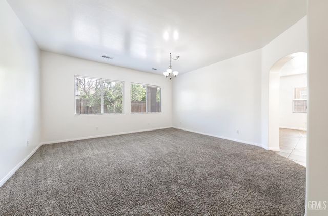 5306 Vista Del Mar Avenue, Bakersfield, CA 93311