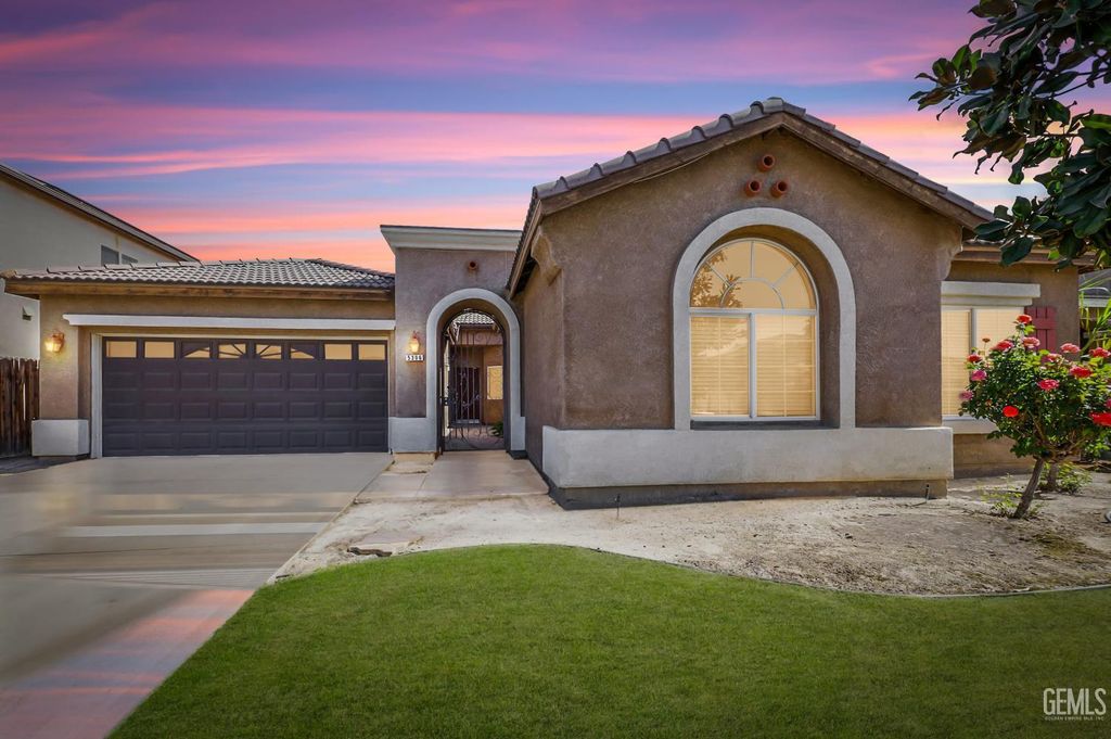 5306 Vista Del Mar Avenue, Bakersfield, CA 93311