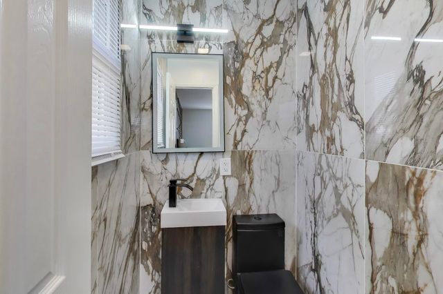 1124 Clinton Street, Gary, IN 46406