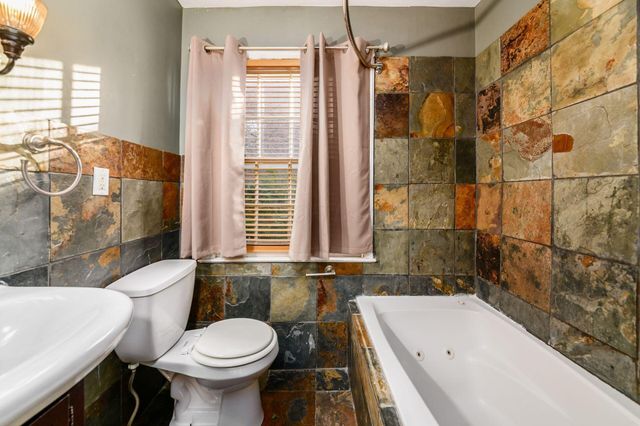 1810 Ashland Avenue, Columbus, OH 43212