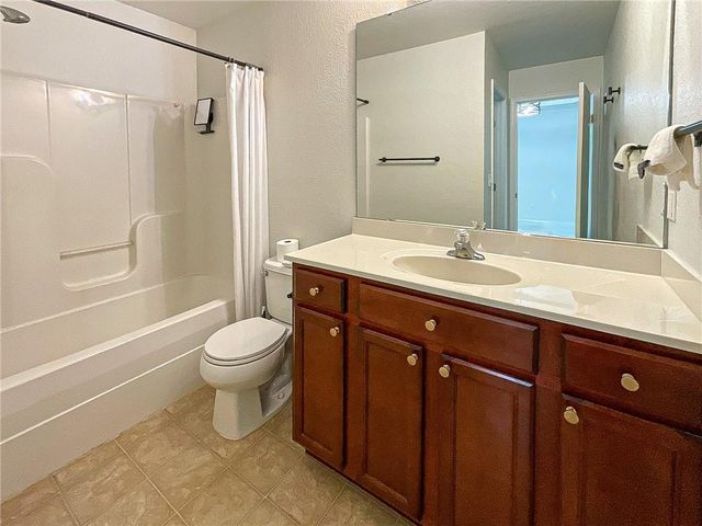 14404 Eastern Court, Grandview, MO 64030