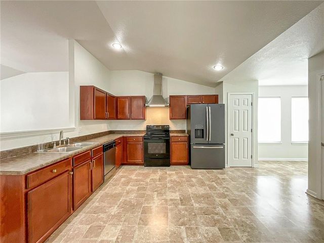 14404 Eastern Court, Grandview, MO 64030