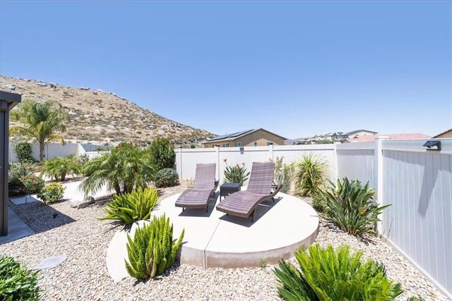 29741 Ryegrass, Winchester, CA 92596