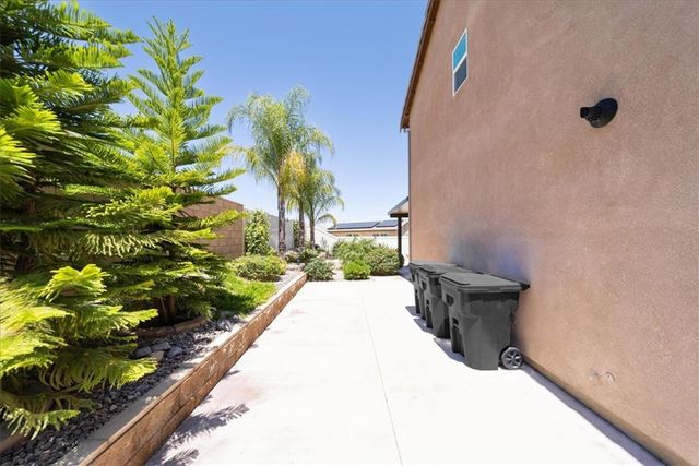 29741 Ryegrass, Winchester, CA 92596