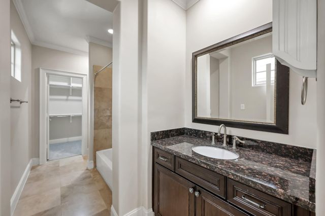 2101 Elmen Street, Houston, TX 77019