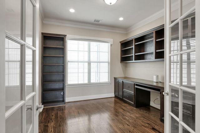 2101 Elmen Street, Houston, TX 77019