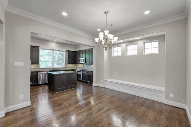 2101 Elmen Street, Houston, TX 77019