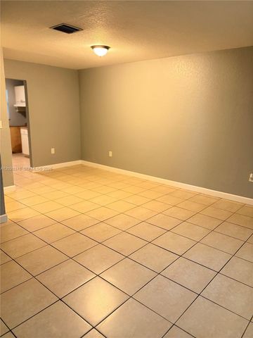 1329 NW 6 ave A, Florida City, FL 33034