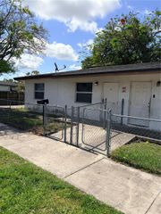 1329 NW 6 ave A, Florida City, FL 33034