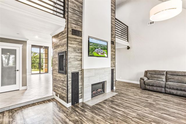 9204 Indian Knoll Trail, Keller, TX 76248
