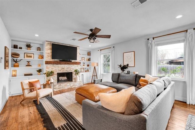 2031 Housley Drive, Dallas, TX 75228