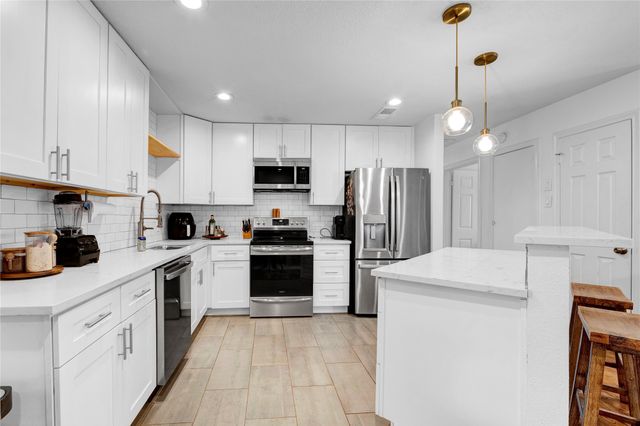 2031 Housley Drive, Dallas, TX 75228