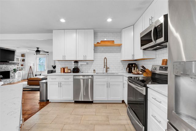 2031 Housley Drive, Dallas, TX 75228