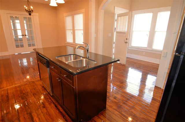 1602 Lee Street, Houston, TX 77009