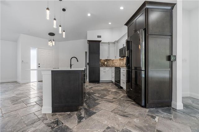 28405 Mango DR, Bonita Springs, FL 34134