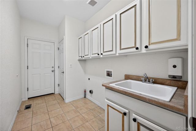 593 Kryptonite Drive, Castle Rock, CO 80108