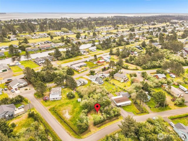 113 Jib Street NW, Ocean Shores, WA 98569