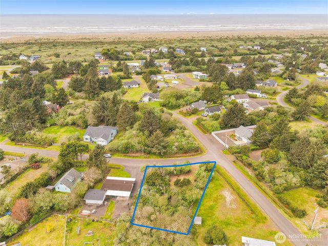 113 Jib Street NW, Ocean Shores, WA 98569