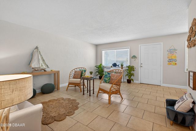 411 N Halifax Ave Apt 303, Daytona Beach, FL 32118